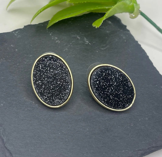 Medium Glitter black earrings